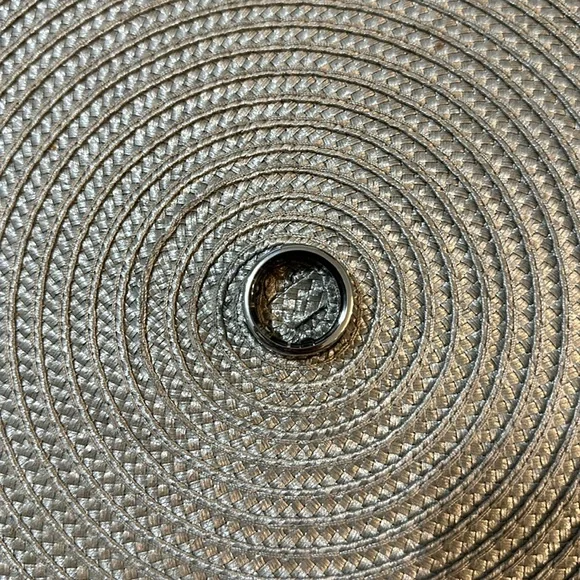 Oura Gen3 Ring Silver Size 10 - WITH CHARGER